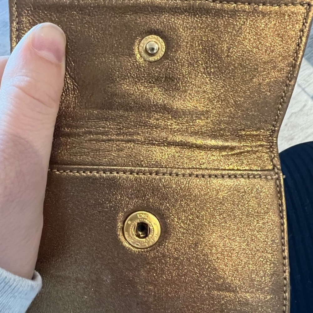 CHANEL authentic Gold Card case - Picture 2 of 9